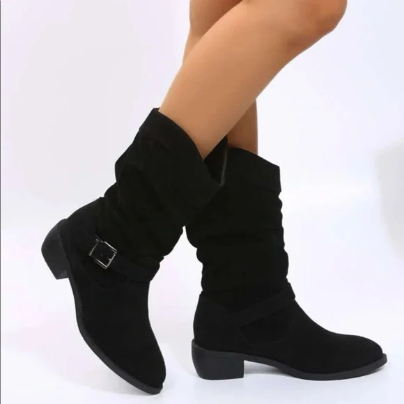 🌙 Black Pointed Toe Cowgirl Boots - Picture 8 of 9